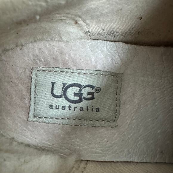 UGG Gray Suede Taya Sherpa Lined Low Top Sneakers Size 8 Fall/Winter - Picture 10 of 10